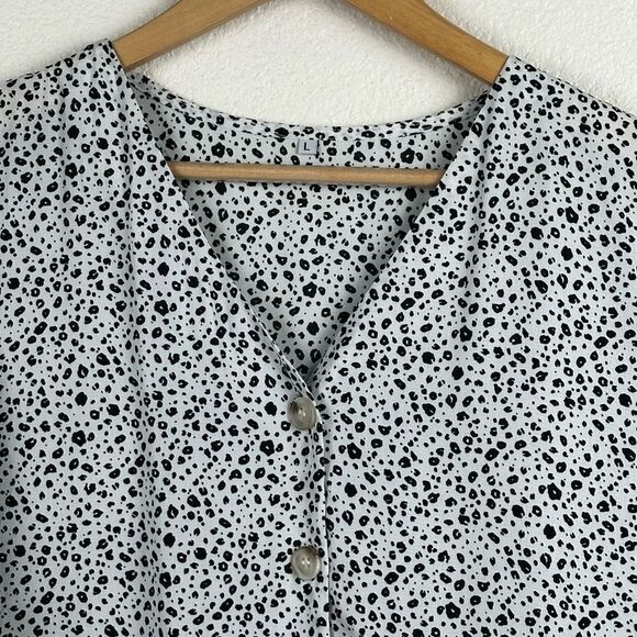Boutique Women's Size L Drop Waist Leopard Print Tee Dress Button Front - Picture 3 of 9